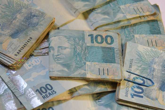 Governo bloqueia R$ 600 milhões do Orçamento de 2023