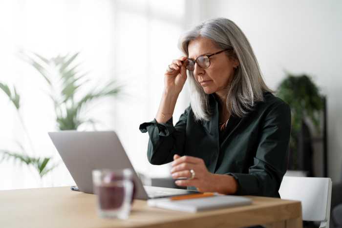 É possível se recolocar no mercado de trabalho após os 40 anos?