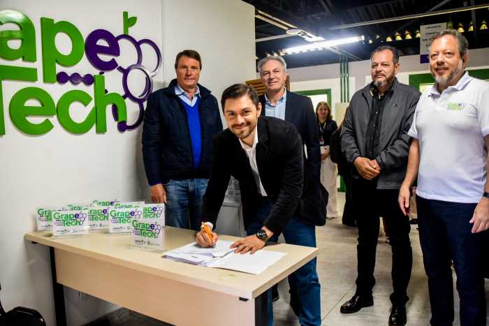 Incubadora de startups é inaugurada em Colombo