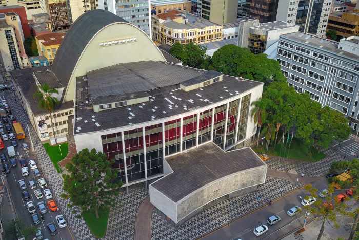 Audi vai investir mais de R$ 1 milhão na reforma do teto do Teatro Guaíra