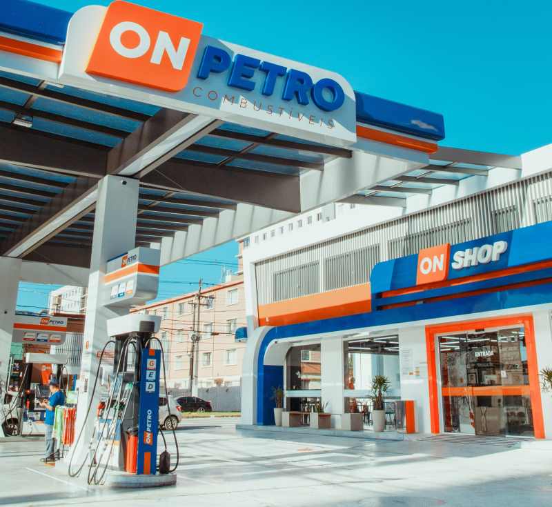 Distribuidora de combustível paranaense amplia atuação e chega a 600 milhões de litros vendidos em 2023