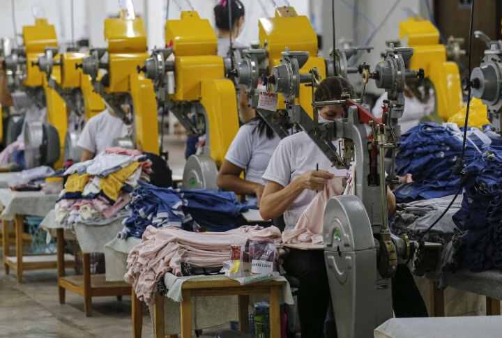 Empresas com 100 ou mais empregados devem atualizar dados até dia 31