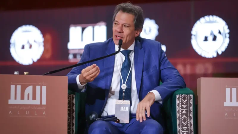 Inflação entre 4% e 5% é relativamente normal, diz Haddad