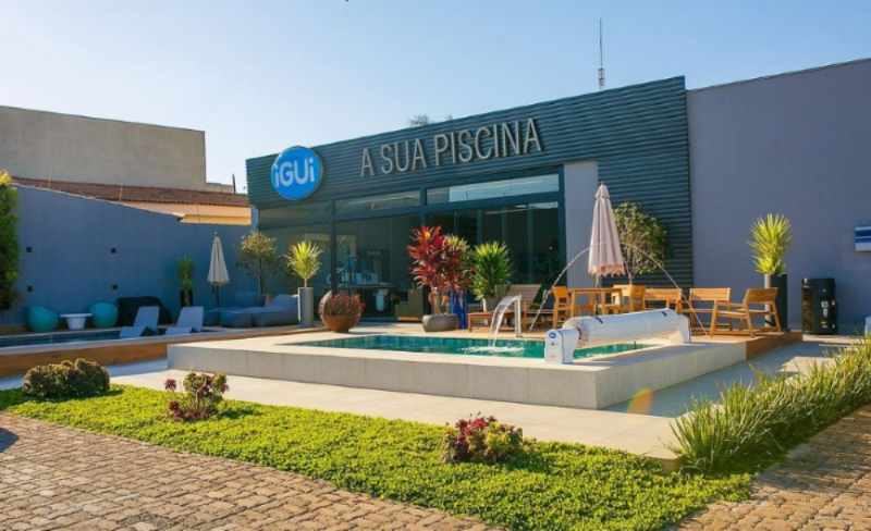 Onda de calor impulsiona demanda por piscinas