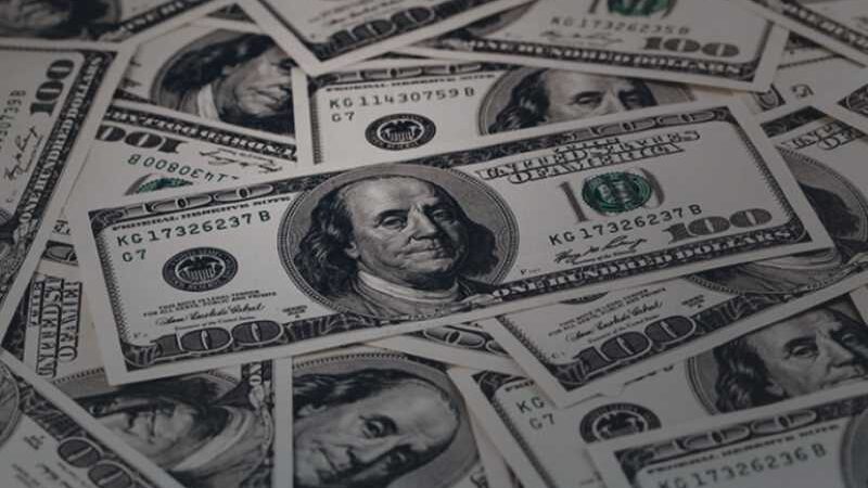 Dólar sobe para R$ 5,63 em dia de ajustes no mercado