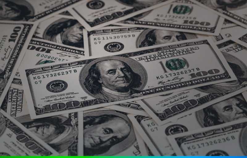 Dólar sobe para R$ 5,63 em dia de ajustes no mercado