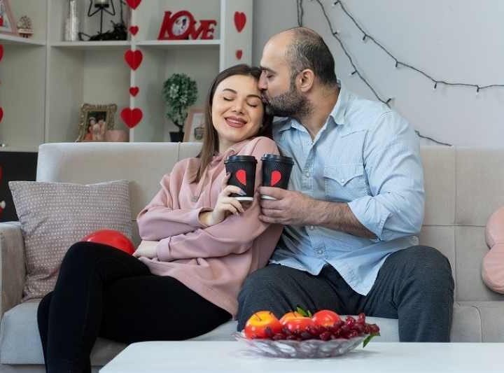 Finanças a dois: como casais podem alinhar o bolso e os sonhos neste Dia dos Namorados