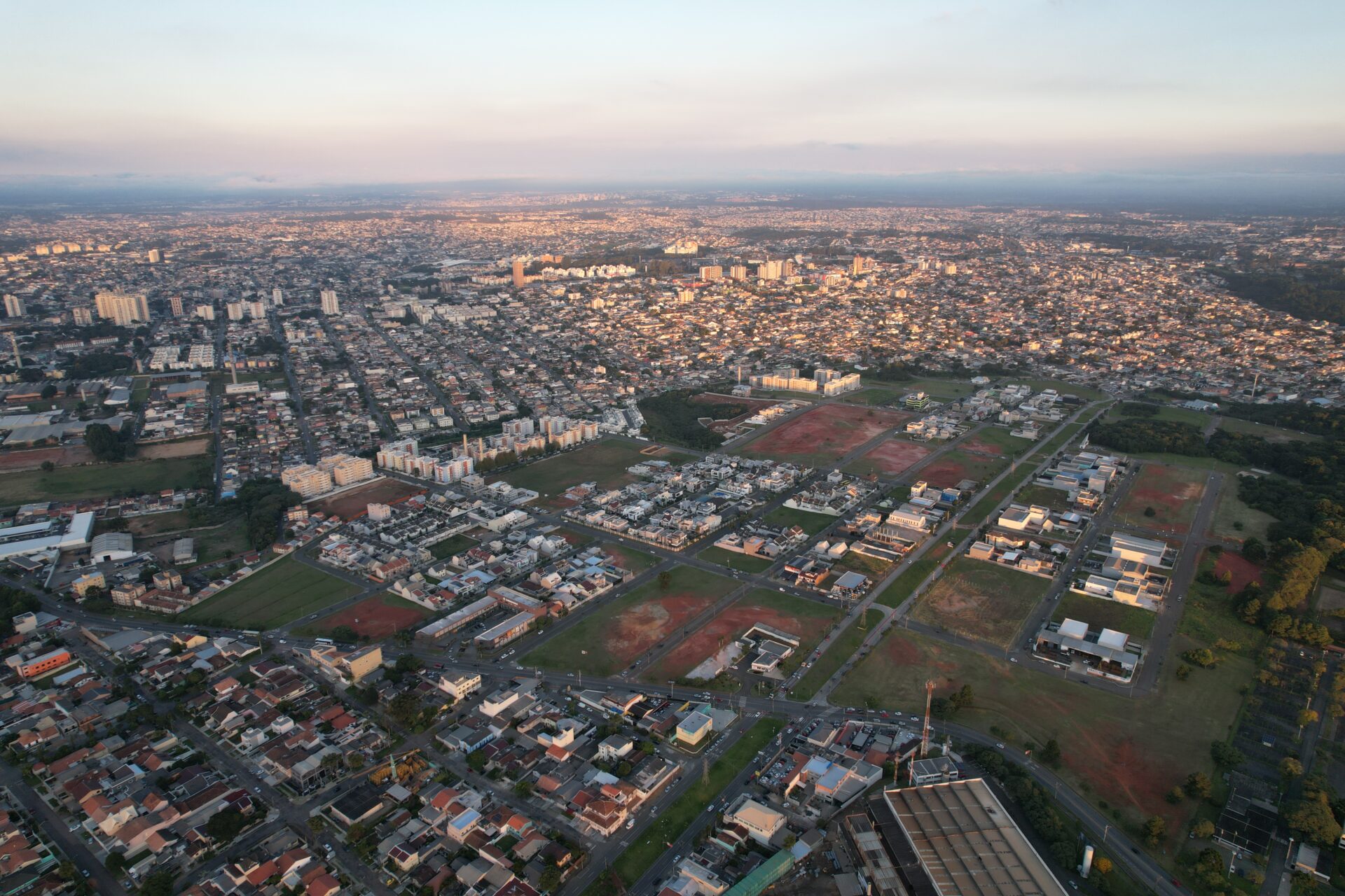 Pesquisa nacional revela que 74% dos brasileiros desejam morar em casa