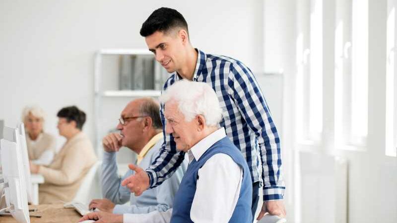 Profissionais 50+ têm importância estratégica para as empresas