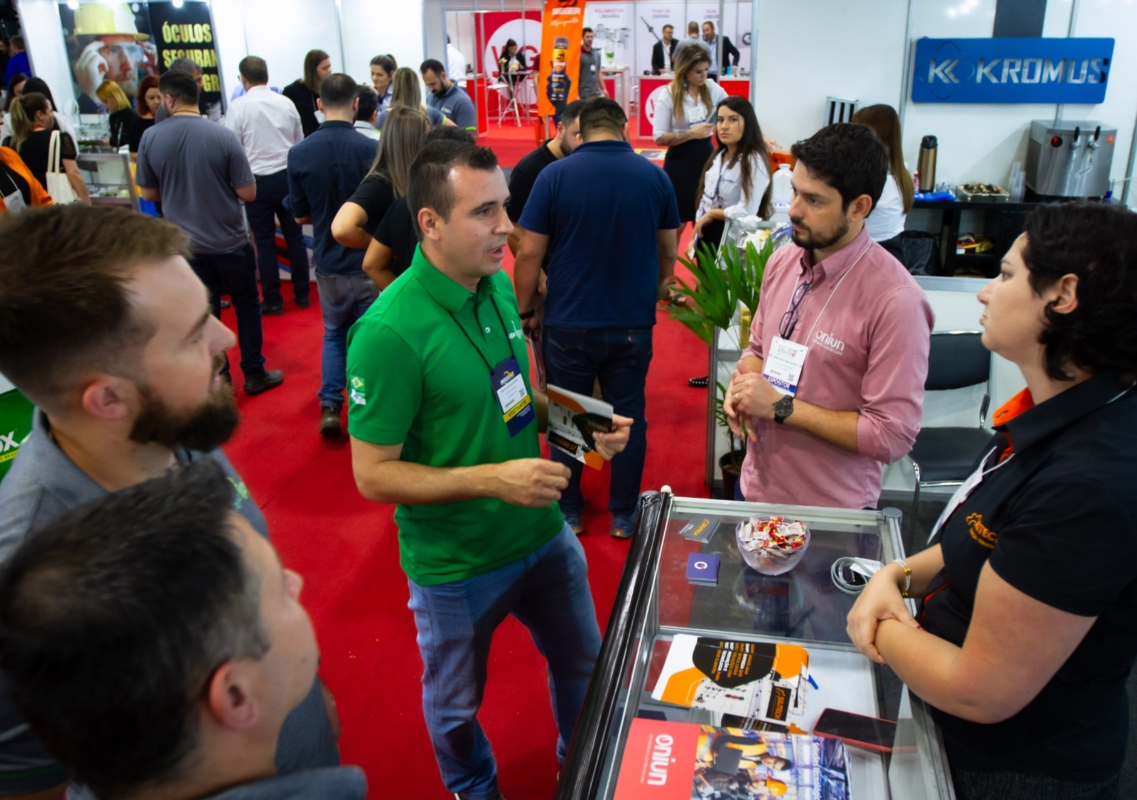 Expotrade Pinhais recebe duas feiras voltadas para profissionais da indústria