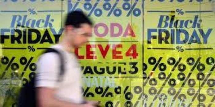 Black Friday perde brilho, mas comércio aposta no Natal