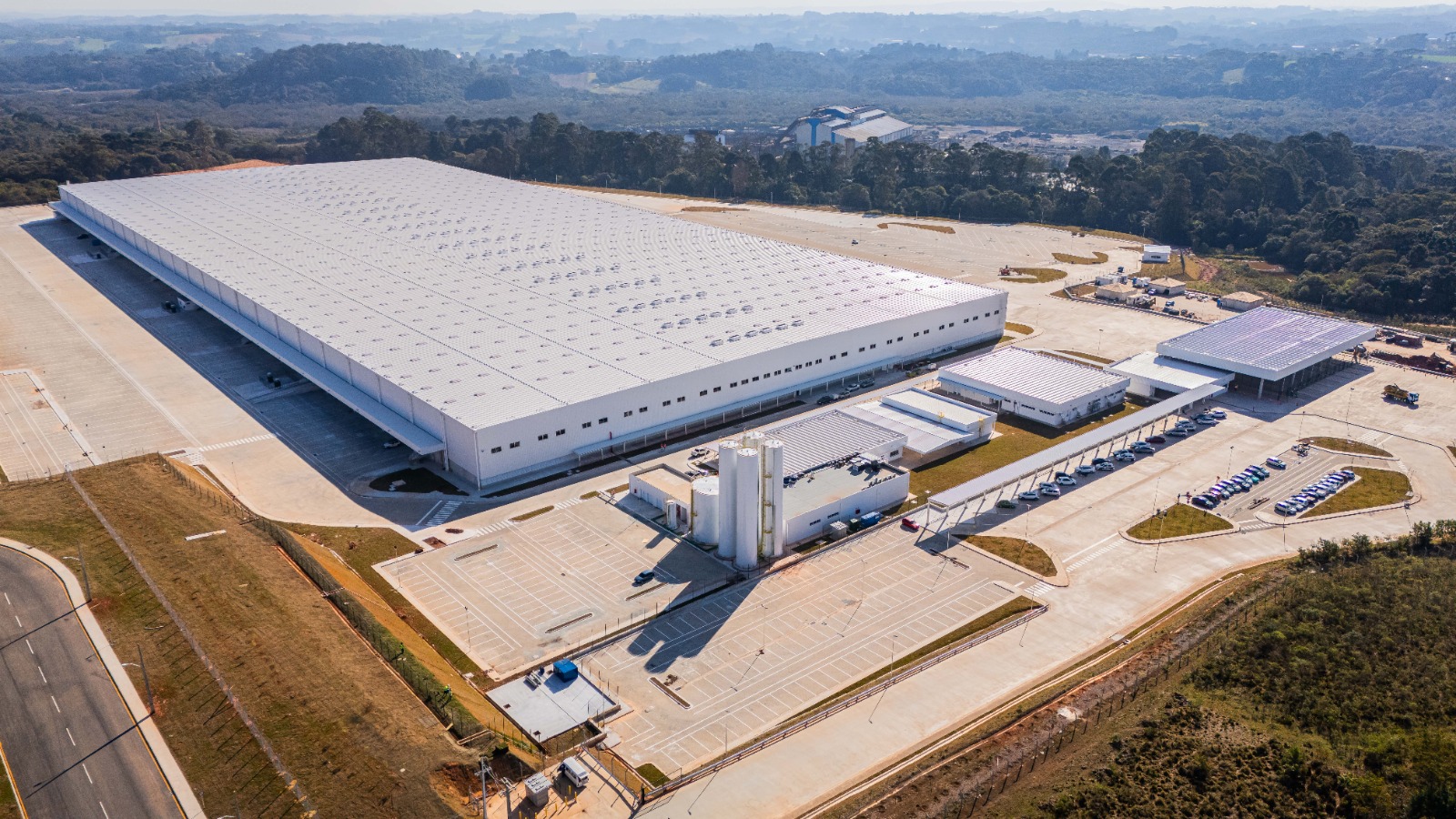 Mercado Livre inaugura Centro de Distribuição  em Araucária viabilizado pela Favretto Imóveis