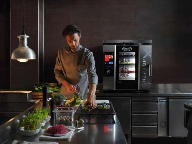 Unox traz para Brasil primeiro forno combinado com Inteligência Artificial do mercado