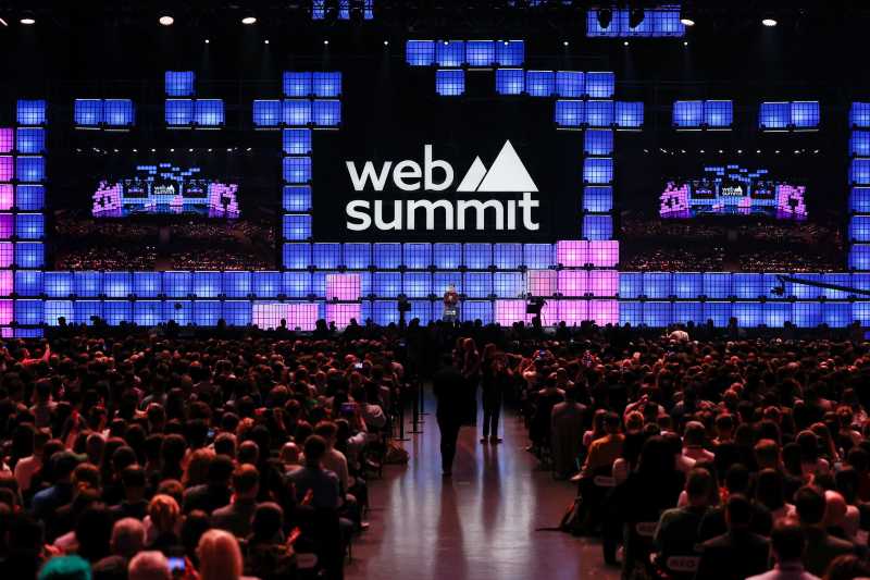 Startups do Paraná participam do Web Summit Lisboa 2025