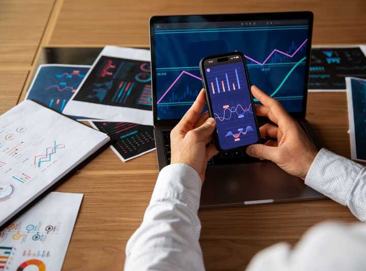 Investir apenas no Brasil: concentração de patrimônio preocupa especialistas