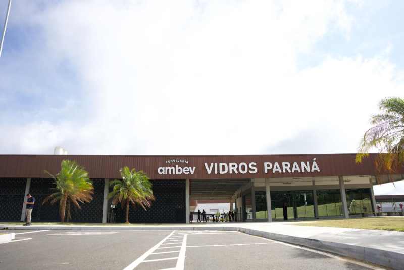 Ambev investe R$ 1 bilhão em fábrica de garrafas de vidro no Paraná