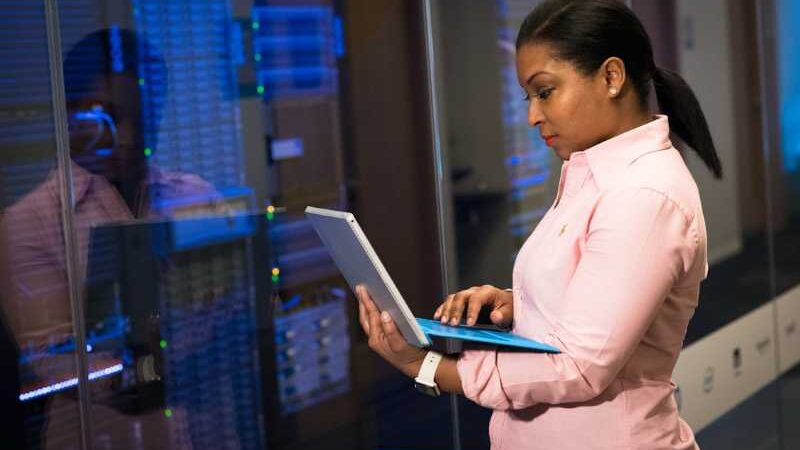 Detox de carreira: quando sair do emprego deixa de ser impulso e vira autocuidado e avanço