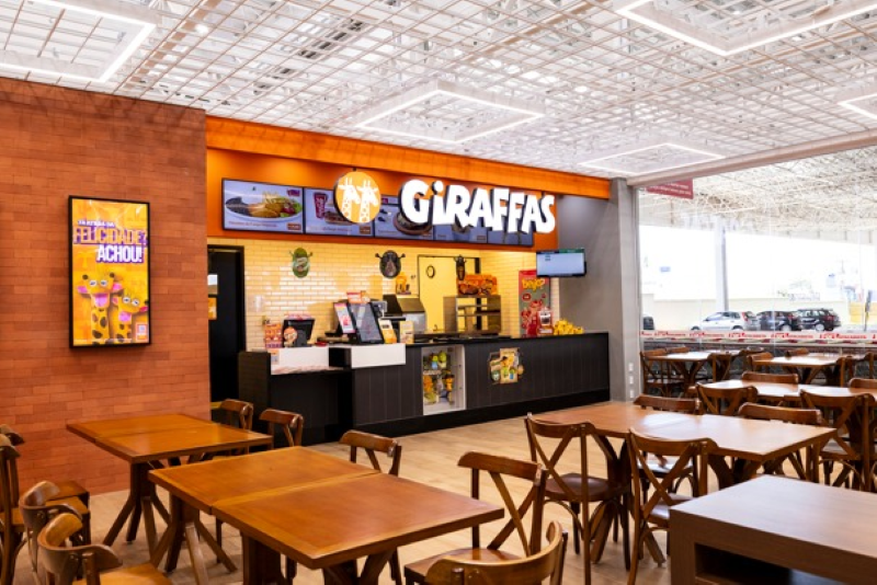Giraffas direciona investimentos em tecnologia para fortalecer experiência do cliente e eficiência da rede