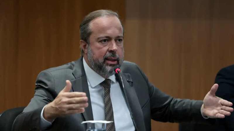 Governo endurece fiscalização contra reajuste indevido de combustíveis