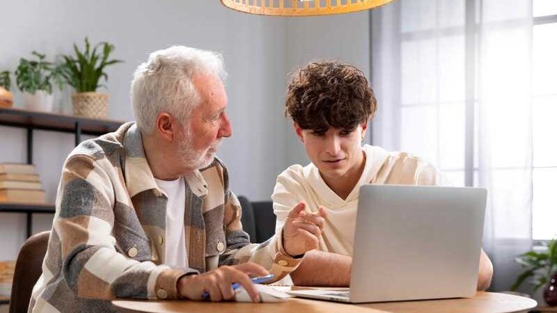 Educação financeira começa em casa e ajuda famílias a organizar o orçamento