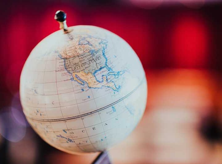 Mais de 70% dos empreendedores brasileiros miram no exterior e aceleram expansão