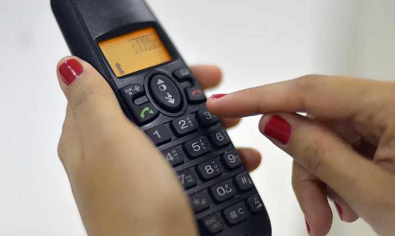 Serviço de telefonia fixa da operadora Oi é vendido por R$ 60 milhões
