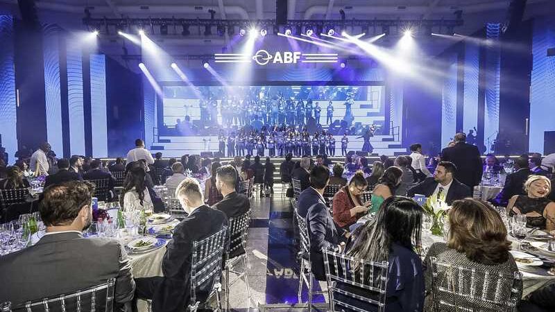 ABF anuncia vencedores de 4 categorias do Prêmio Destaque Franchising 2026