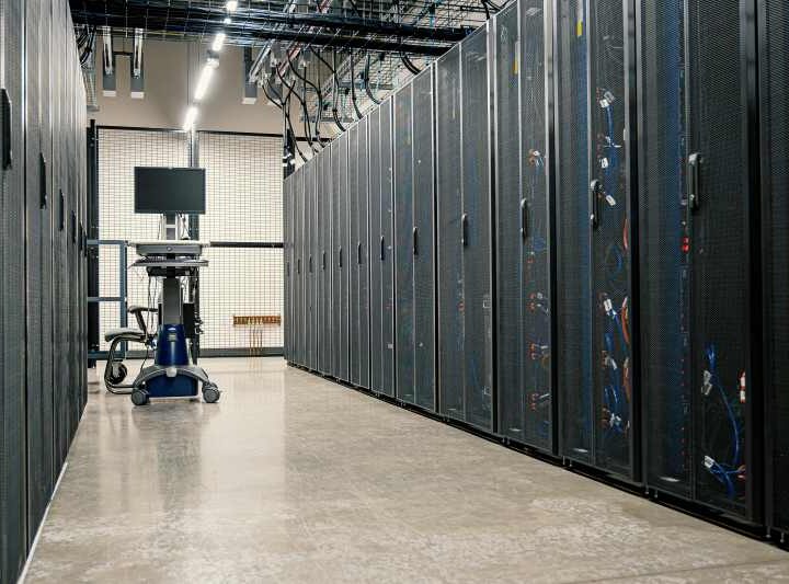 Nova corrida da Inteligência Artificial acelera demanda por data centers mais sustentáveis