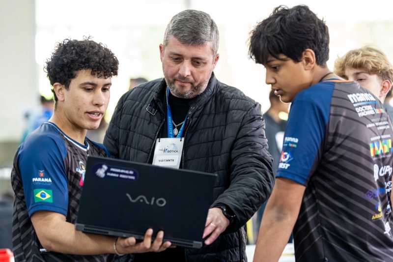 Setor criativo emprega mais de 77 mil pessoas no Paraná com avanço da economia digital