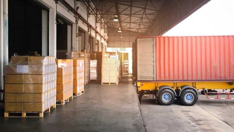 Boom silencioso dos galpões logísticos ganha força no Brasil e sustenta entregas cada vez mais rápidas