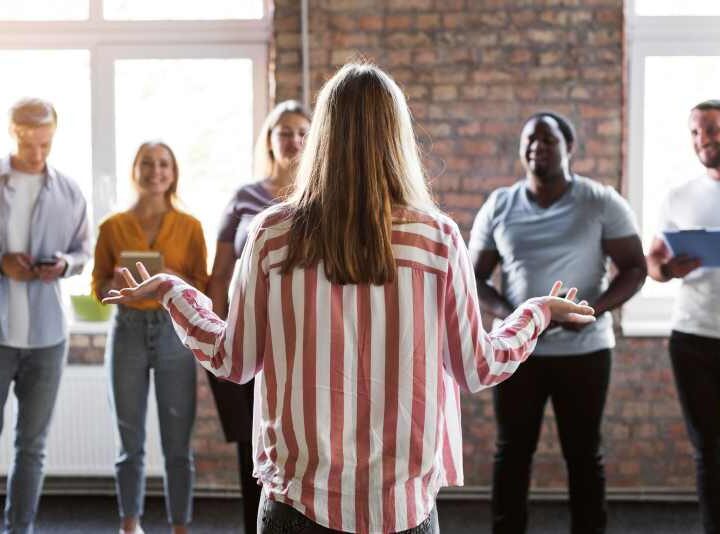 4 formas de liderar: descubra qual estilo sua equipe precisa hoje