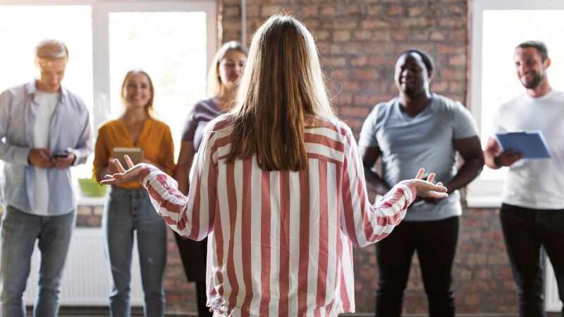 4 formas de liderar: descubra qual estilo sua equipe precisa hoje