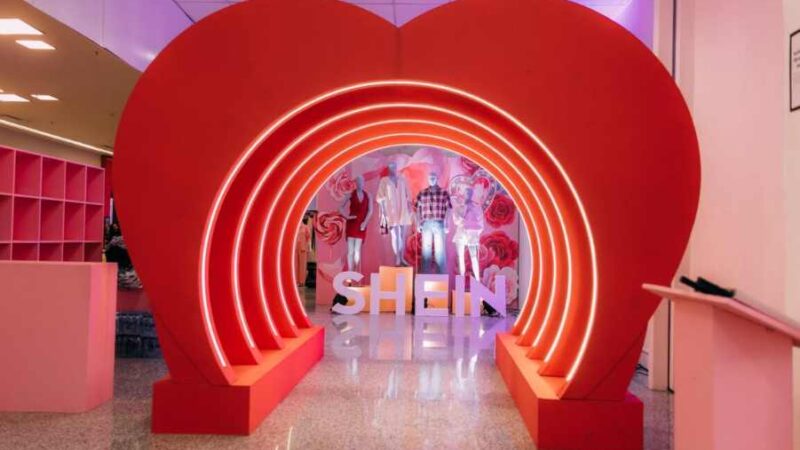 Loja temporária da SHEIN em Curitiba abre com ingressos esgotados e grande movimentação