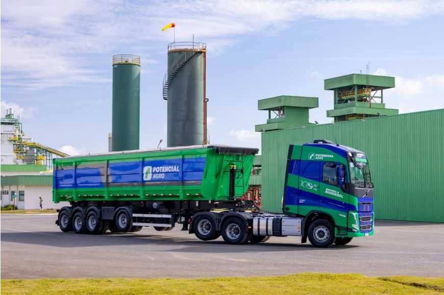 Grupo Potencial adquire 31 caminhões Volvo FH B100 Flex para rodar com biodiesel puro