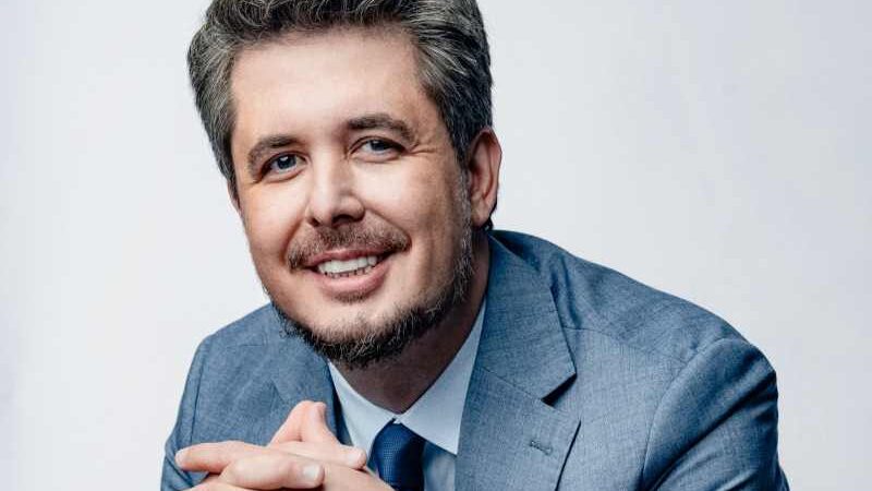 Além do diploma: por que a agilidade de aprendizado é a nova moeda do mercado