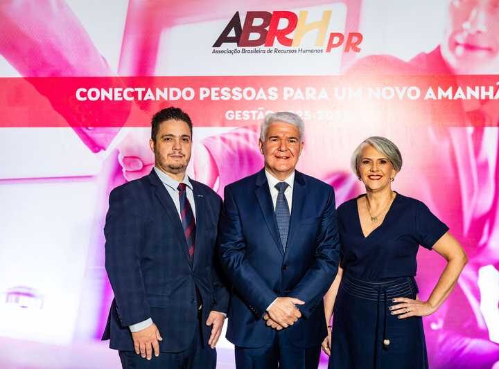 ABRH-PR celebra 60 anos de legado, inovação e desenvolvimento humano