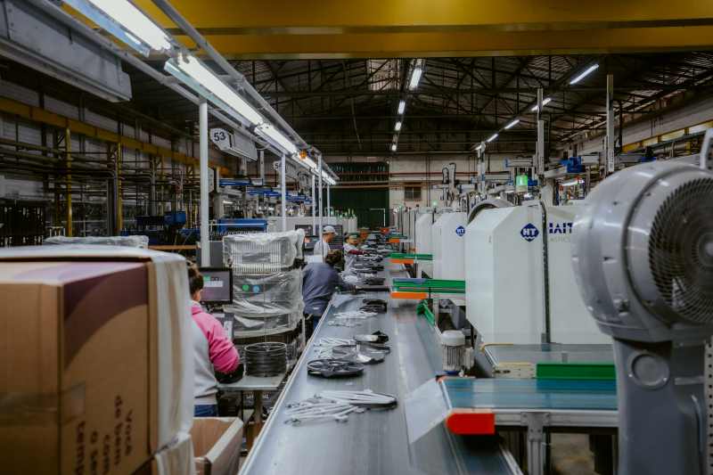 Mueller completa 77 anos e celebra legado que começou com a primeira lavadora fabricada no Brasil