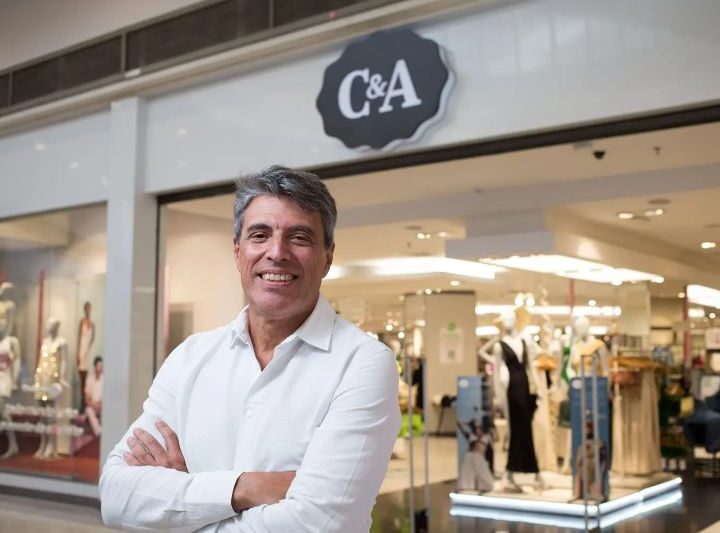 Juros altos mudam comportamento de consumo e C&A aposta em versatilidade