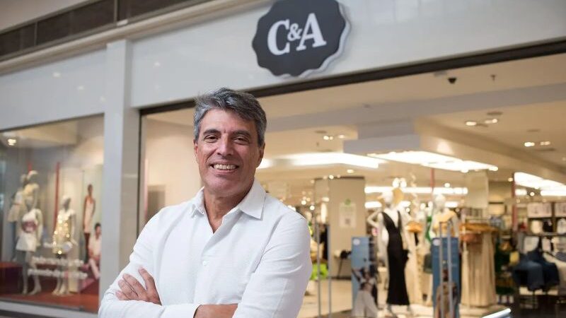 Juros altos mudam comportamento de consumo e C&A aposta em versatilidade
