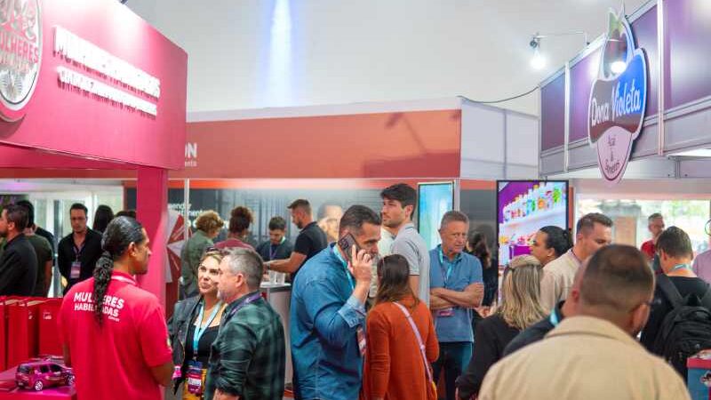 Feira da Franquia Curitiba 2026 traz mais de 100 opções de negócios para quem quer empreender ou investir