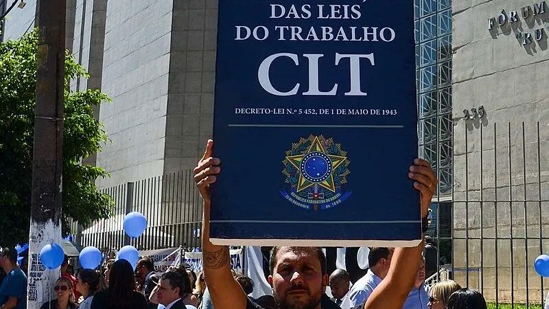 O vínculo de emprego e a uberização na mira do STF