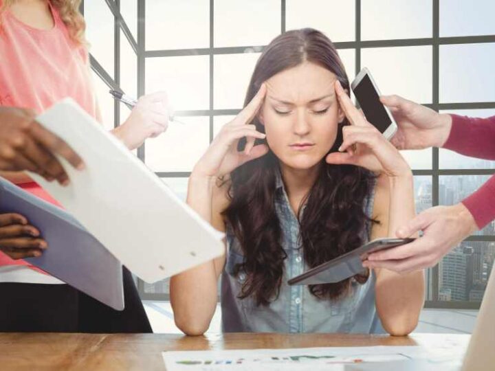 Embora 78% das empresas afirmem se preocupar com saúde mental, apenas 23% possuem políticas formais voltadas ao tema
