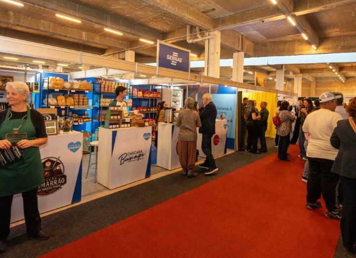 Sebrae conecta pequenos negócios e amplia oportunidades na Feira da Louça de Campo Largo