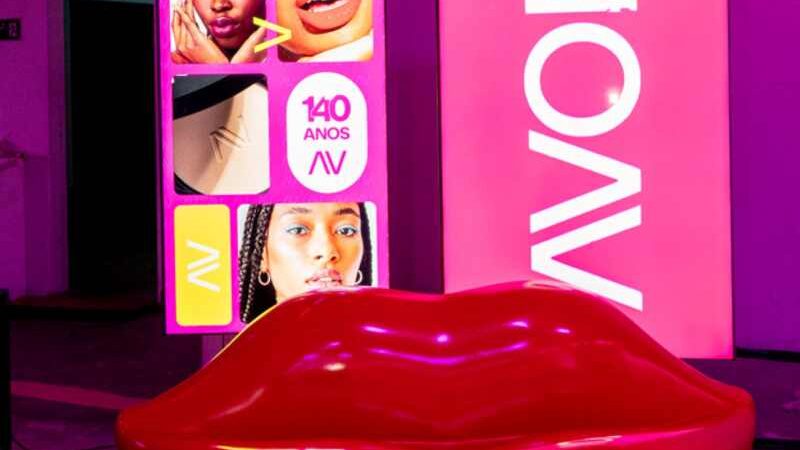 Avon celebra 140 anos de história