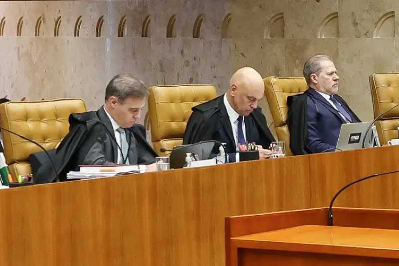 Sessão do STF foi encerrada sem decisão nesta terça-feira