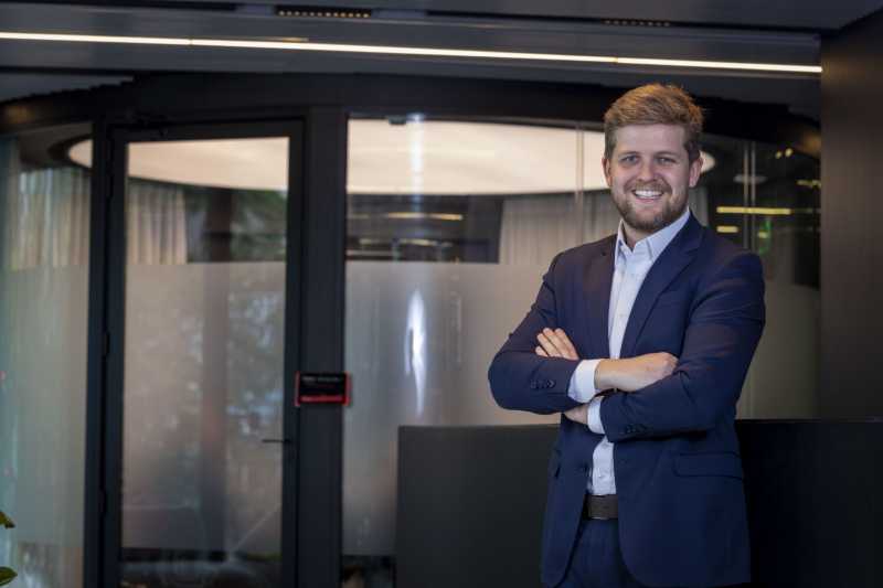XP abre vagas em Curitiba e RMC para quem deseja mudar de carreira e ingressar no mercado financeiro