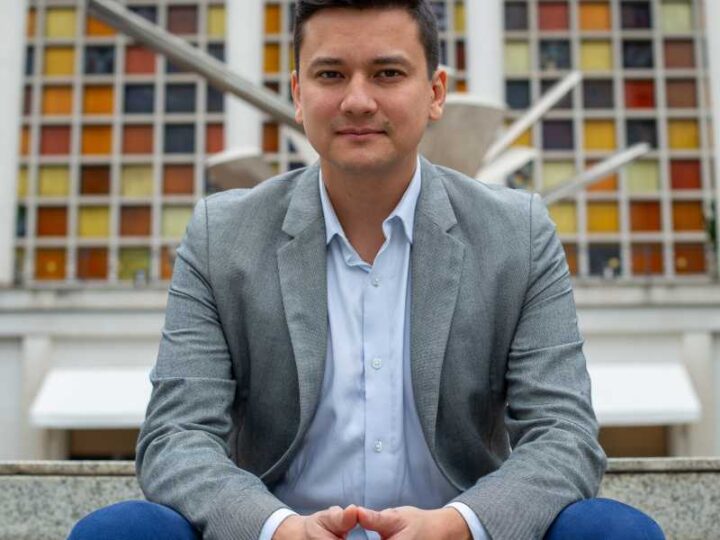 O próximo passo do empreendedor é construir uma empresa que decide