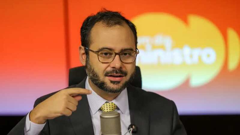 Perdão das dívidas de MEIs é medida fiscal “necessária”, diz ministro
