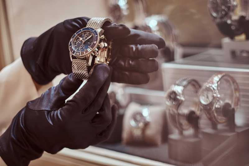 Importação de relógios cresce 42% no Brasil