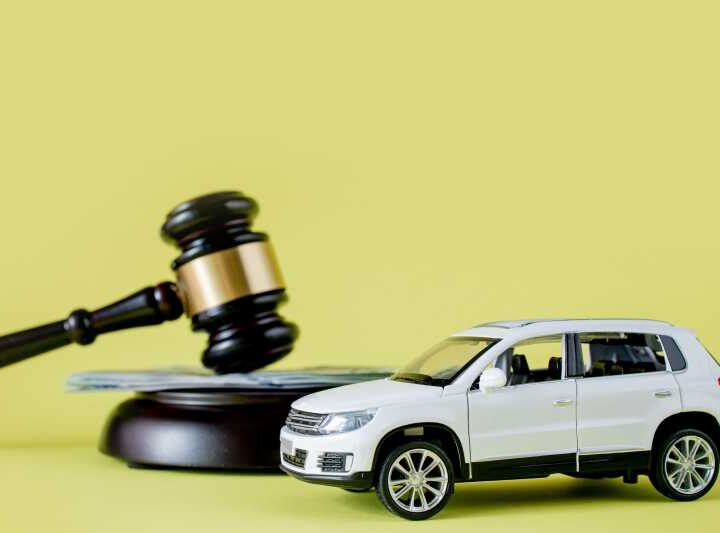Financiamento de veículos bate recorde: o que acontece quando as parcelas atrasam?